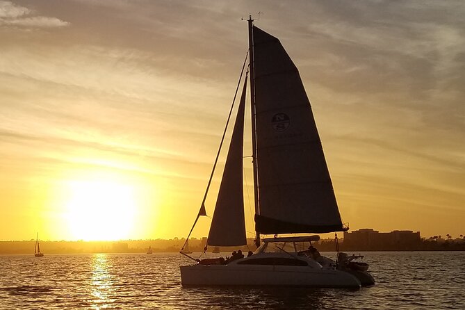 2.5-Hour Small-Group Catamaran Sunset Sail with Drinks - Key things that make this sail worth your time