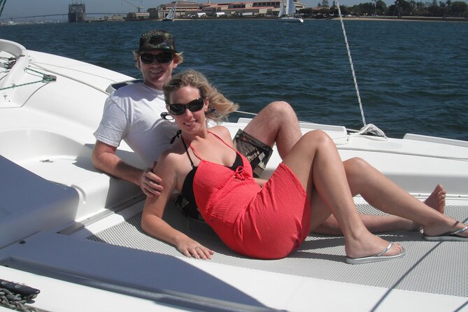 2.5-Hour Small-Group Catamaran Sunset Sail with Drinks - Drinks, blankets, and what to bring so you stay comfy