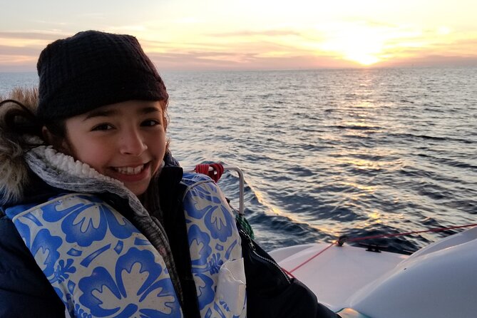 2.5-Hour Small-Group Catamaran Sunset Sail with Drinks - Harbor Island meeting and finding your best spot on the catamaran