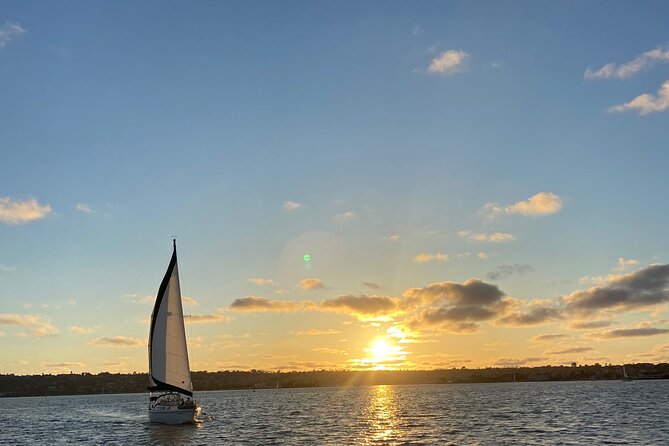 Deluxe Sunset & Day Sail Small Group - Onboard drinks, marine-life talk, and how the crew keeps it fun