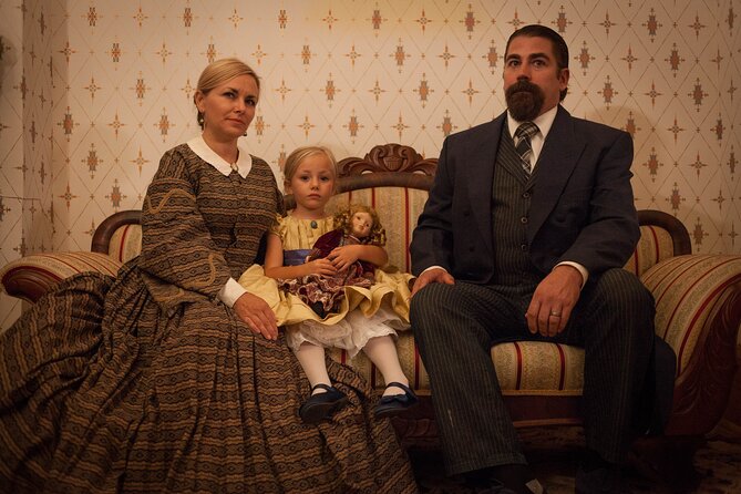 Haunted Whaley House Guided Night Tour - Why the Whaley House hits harder after dark