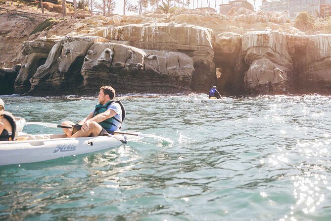 Kayak Rental for Two People in La Jolla - Equipment and comfort: life vests, optional wetsuits, and lockers