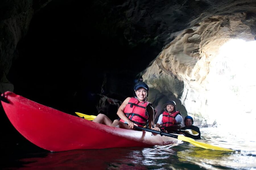 La Jolla: Sunset Kayak Tour of the 7 Caves - Seven caves and Clam’s Cave: the close-up payoff