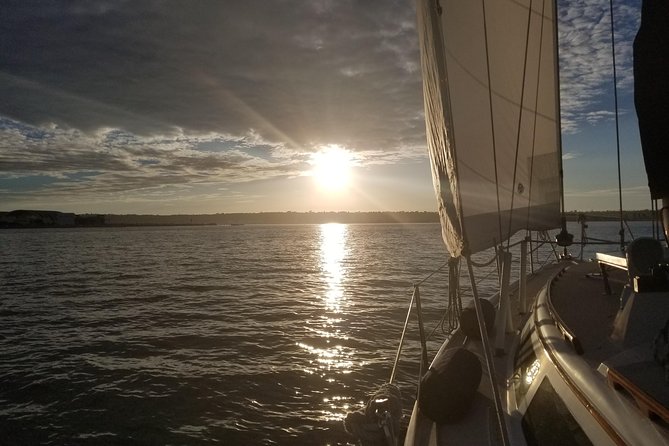 Luxury Sailing Tour of San Diego's Bay and Coastal Waterways - The Catalina 34 setup: luxury that stays low-key