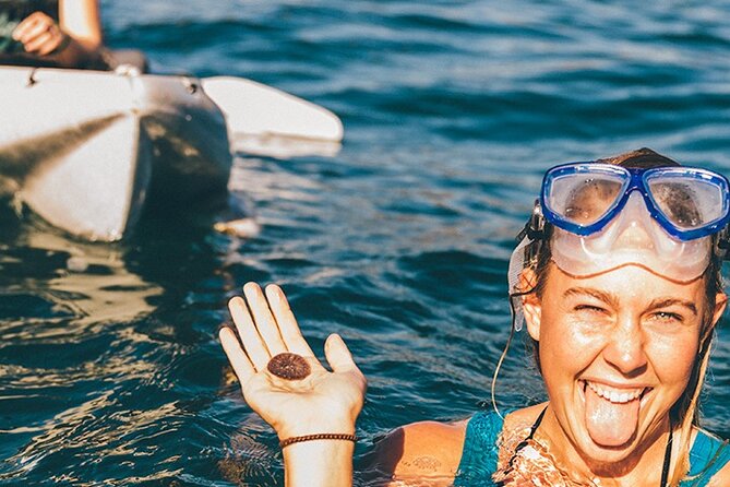 Original La Jolla Sea Cave Kayak Tour for Two - Guides and the small details that make or break the day