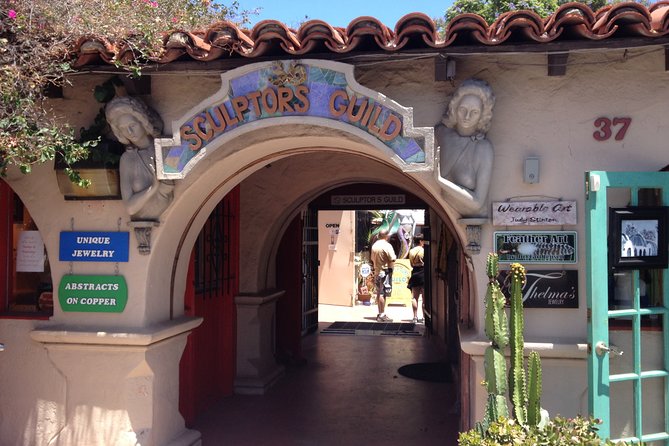 San Diego Balboa Park Scavenger Hunt Adventure - Stop 2: Old Globe Theatre and the arts angle of the hunt