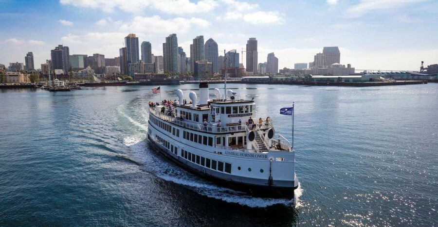 San Diego: Bay Sights and Sips Sunset Cruise - Key highlights