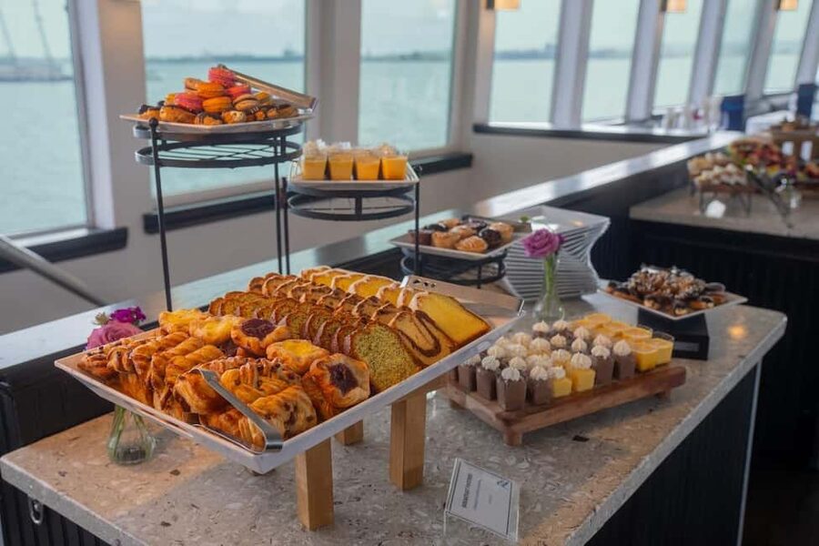 San Diego: City Cruises Buffet Breakfast and Brunch Cruise - The harbor route: from Star of India to Coronado-area icons