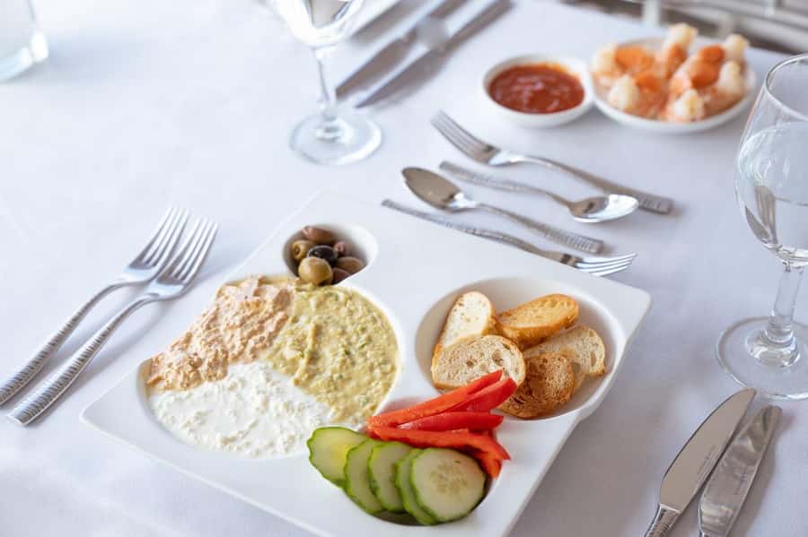 San Diego: City Cruises Gourmet Dinner Cruise - Timing and comfort: what the 2.5 hours really means