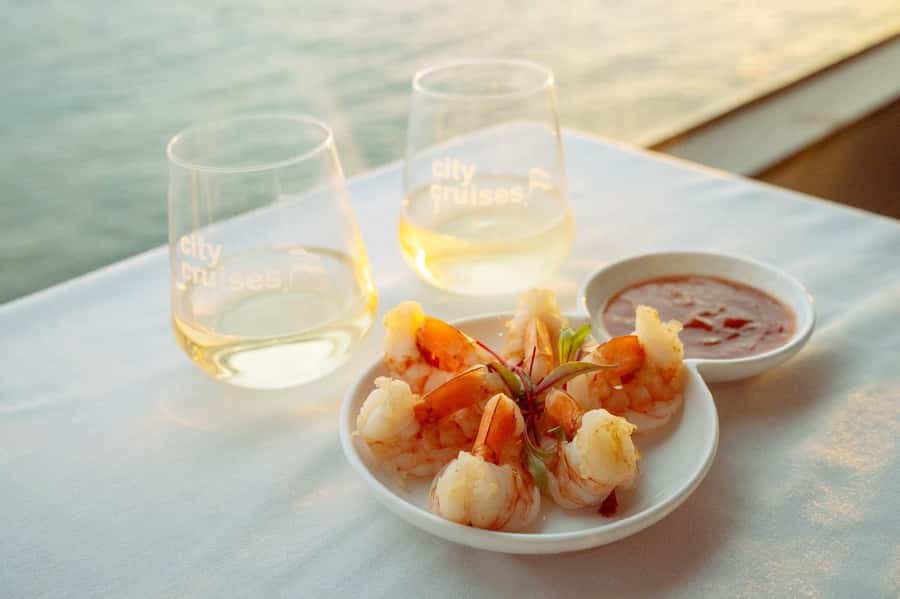 San Diego: City Cruises Gourmet Dinner Cruise - Practical tips to make the most of the sunset and photos