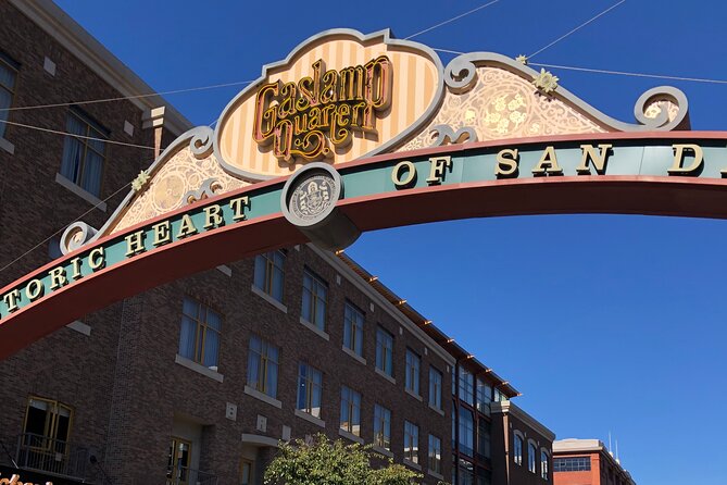 San Diego Gaslamp Food Tour with 6 Modern Californian Tastings - Guide quality: how real storytelling improves every bite