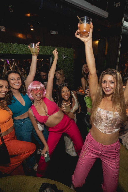 San Diego: Gaslamp Quarter Drink, Mingle & Dance Club Tour - The guide and the group vibe: fun with a small caution