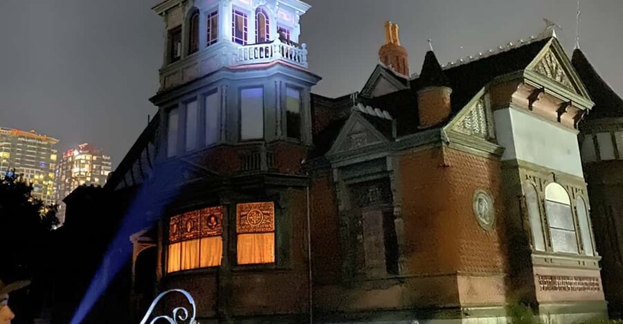 San Diego: Haunted Ghost Tour by Bus - Paranormal talk, staged moments, and what to expect from the theatrics