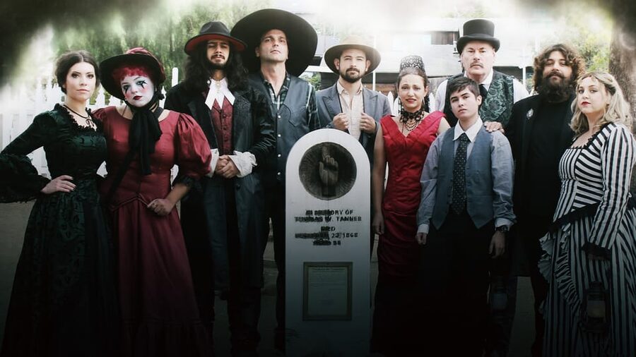 San Diego: Haunted Ghost Tour by Bus - Villa Montezuma: stepping inside one of the tour’s documented haunts