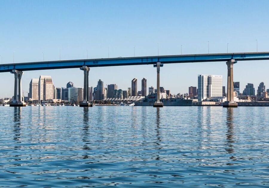 San Diego: New Year's Eve Gourmet Brunch or Dinner Cruise - New Year’s Eve on the San Diego Waterfront in Two Hours