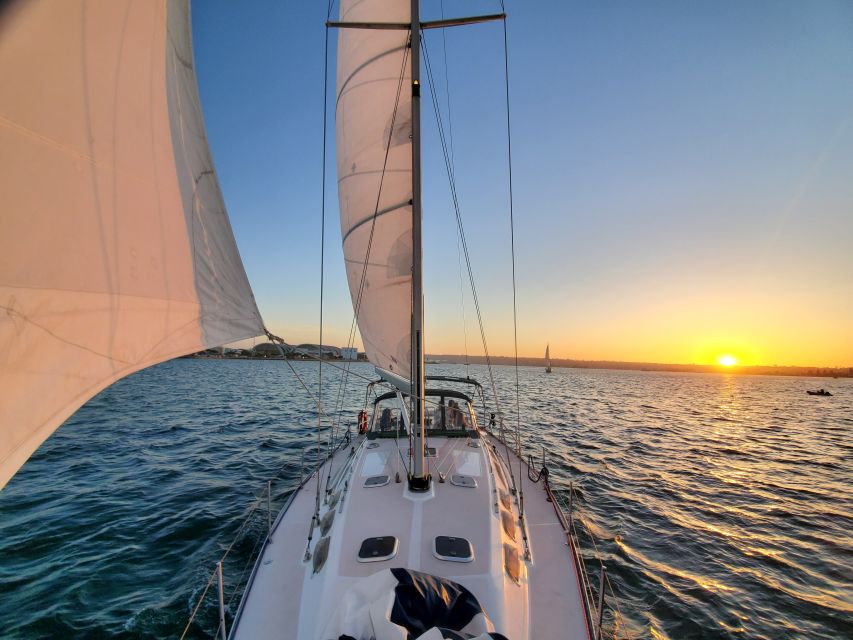 San Diego: San Diego Bay Sunset & Daytime Sailing Experience - What You’re Eating and Drinking (and What You Should Bring)