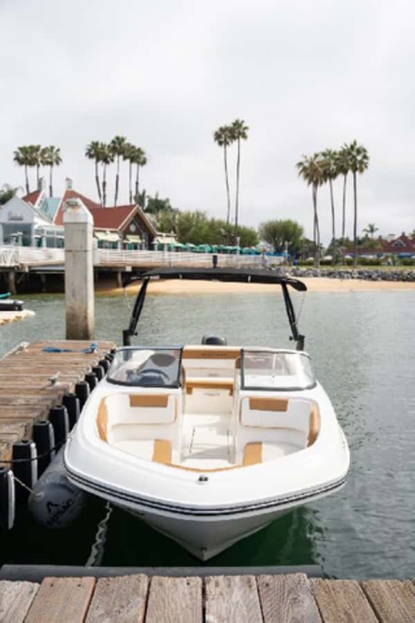 San Diego: Speed Boat Rental in San Diego Bay - San Diego Bay Speedboat Basics: What You’re Really Renting
