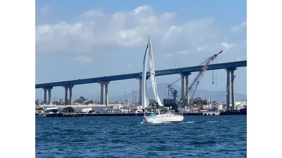San Diego: Sunset and Day Sailing Excursion with Drinks - What to pack (and what rules matter on a yacht)