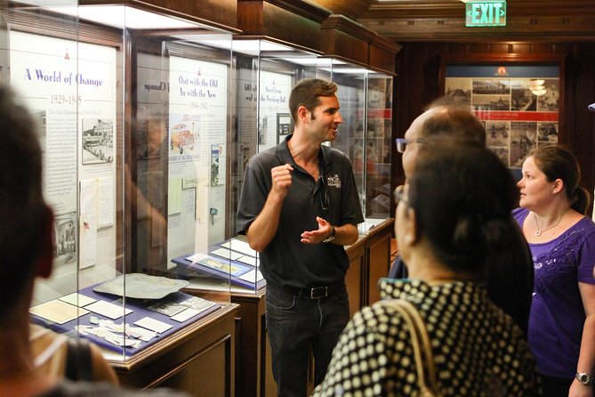 The San Diego Highlights Tour - Gaslamp Quarter lunch break: pick your meal and people-watch