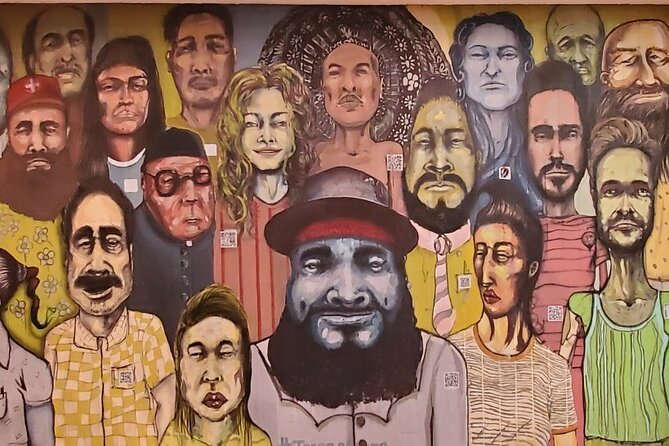 Tijuana Urban Art Walk from San Diego - Mucoti (Museo del Coleccionista): the collector museum that turns curiosity into fun