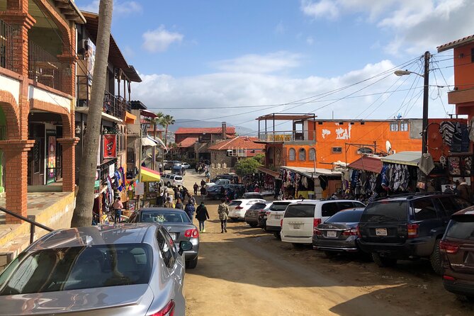 Tour of San Diego>Rosarito >Giant Christ>Puerto Nuevo Lobster - Small group comfort and timing: why 14 matters