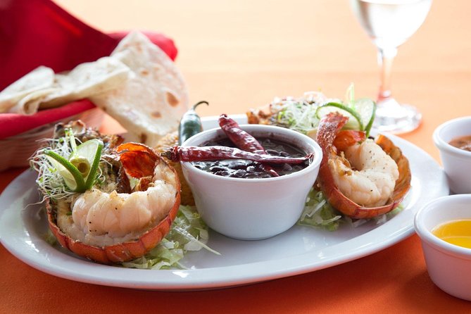 Tour of San Diego>Rosarito >Giant Christ>Puerto Nuevo Lobster - Playas de Tijuana: a simple hour for photos and wandering